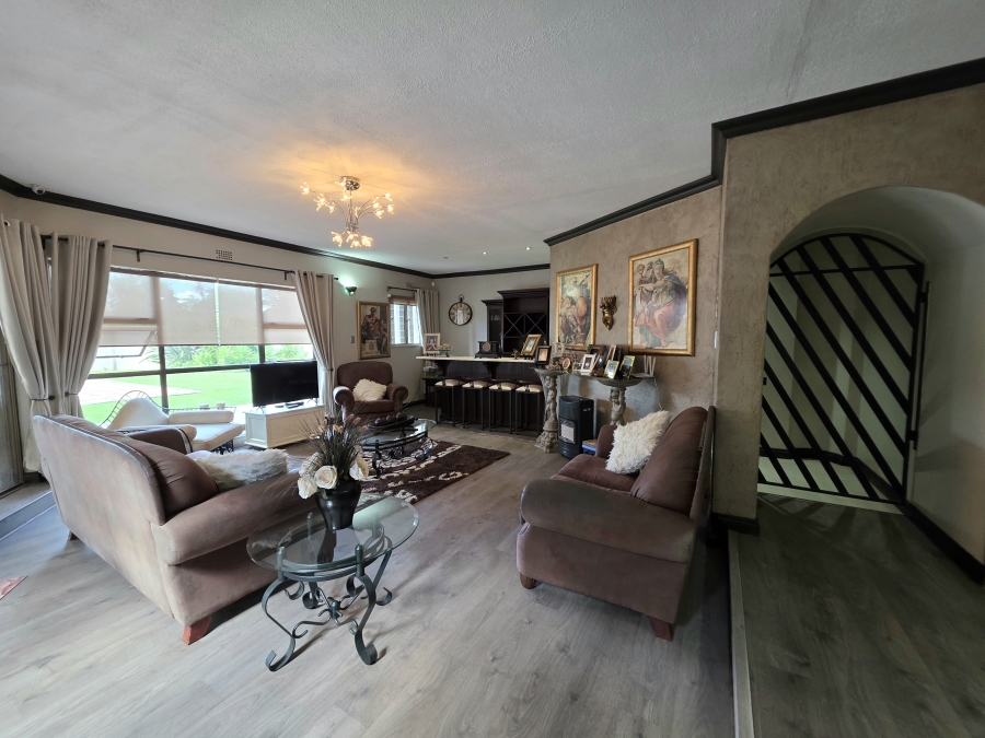 3 Bedroom Property for Sale in Jim Fouchepark Free State